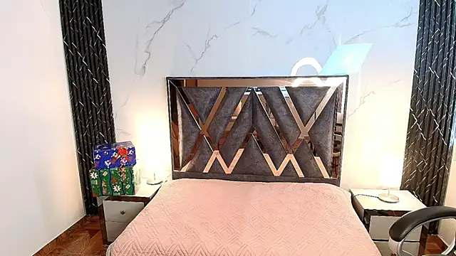 AlexaLaenz's cam snapshot