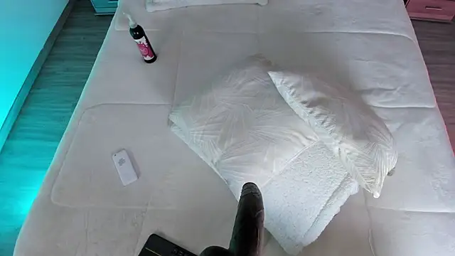 Ariablakee's cam snapshot