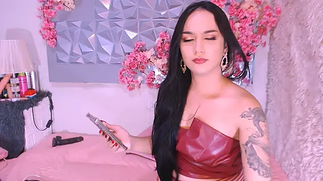 Oriental_Tiara live sex cam