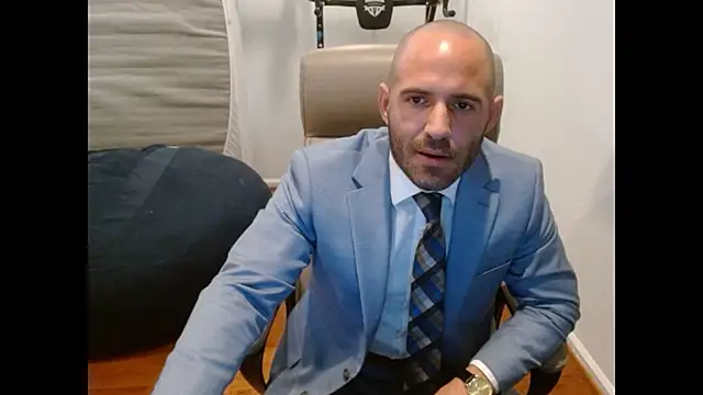 TheNakedPreacher live sex cam