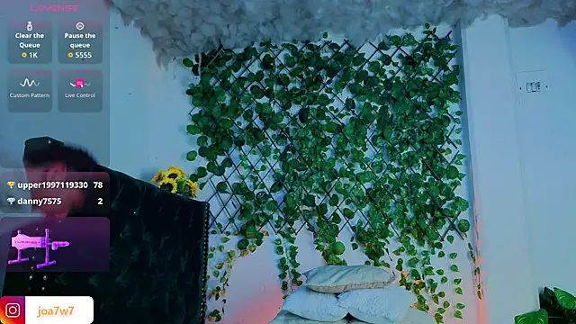 Levii_Ackermann live sex cam