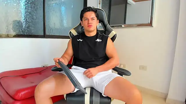 julian_wallace live sex cam