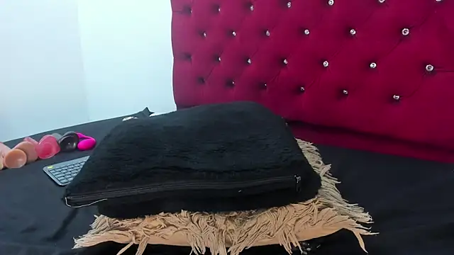 Melody_Megann live sex cam