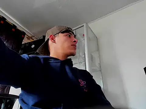 MaxStar26's cam snapshot