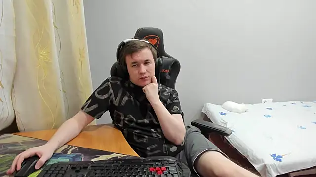 iliaskrislove live sex cam