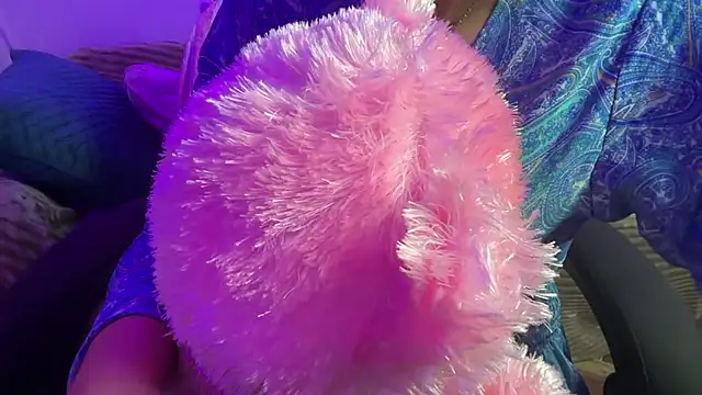 Queen_Angelena's cam snapshot