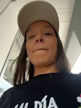 Brunettecollins05 live sex cam