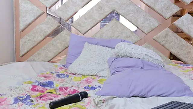 _miss_khloe live sex cam