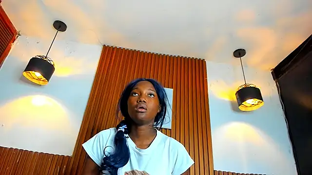 Evaa_18 live sex cam