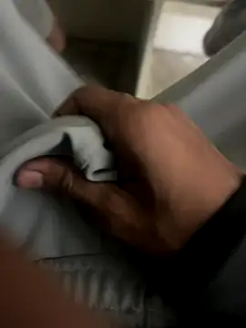 hyderabadii_boi live sex cam