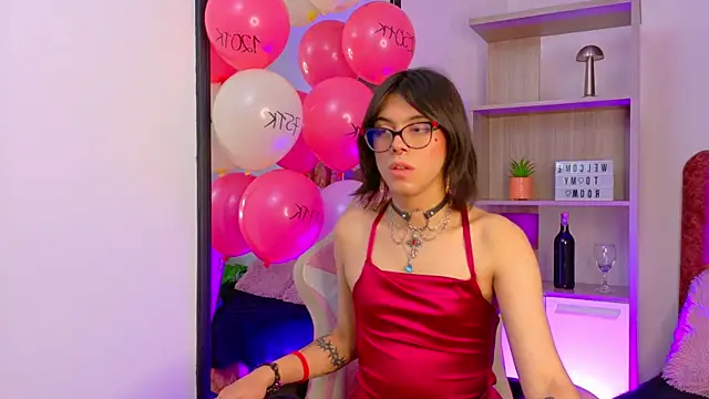 Lullaby_Charade live sex cam