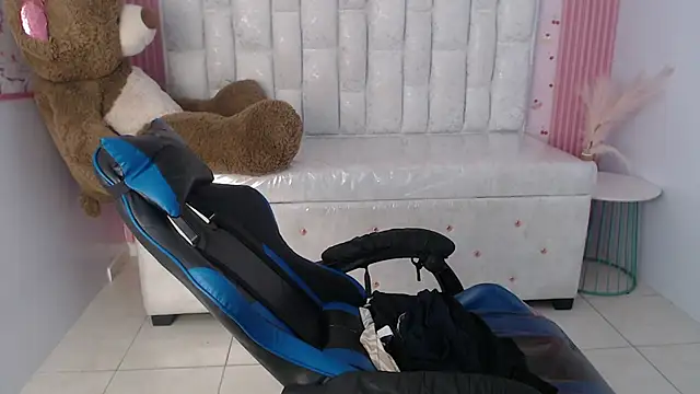 scarleth_sweet_s's cam snapshot