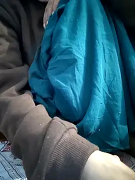 124pakhi's cam snapshot