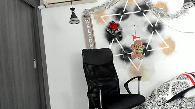 StephaniaAndRandy live sex cam