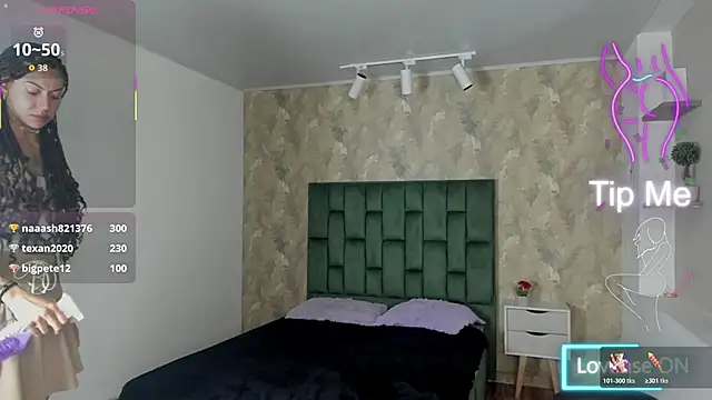 april_dumont's cam snapshot