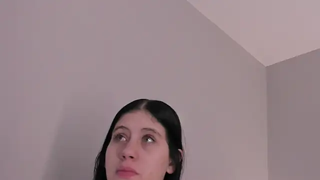 sara__jones_gh's cam snapshot