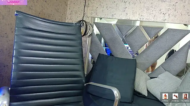 SaraFoxxx__'s cam snapshot