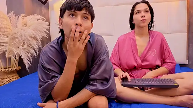 Isaa_and_Calvin's cam snapshot