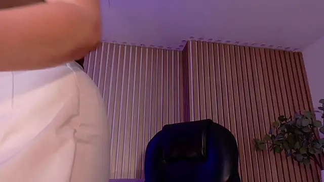 ViolettCastel's cam snapshot