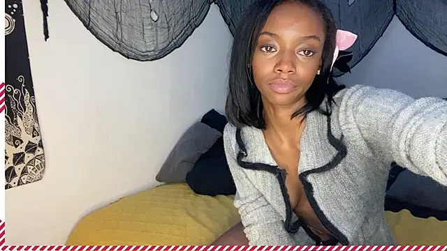 Trixie_luv1's cam snapshot