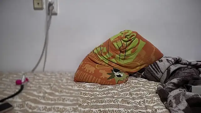 Aphr0ditee's cam snapshot