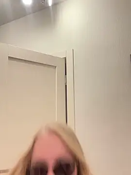 Little_Forest_ELF live sex cam