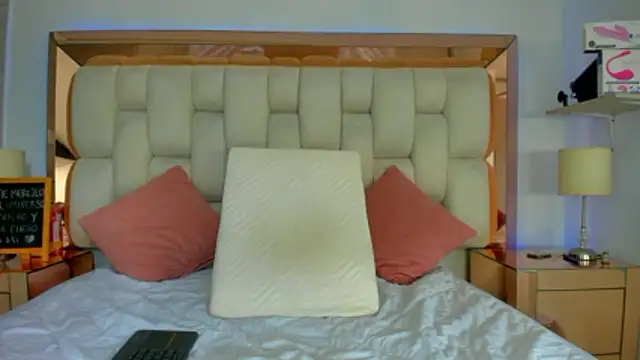 emilyparkerr01's cam snapshot