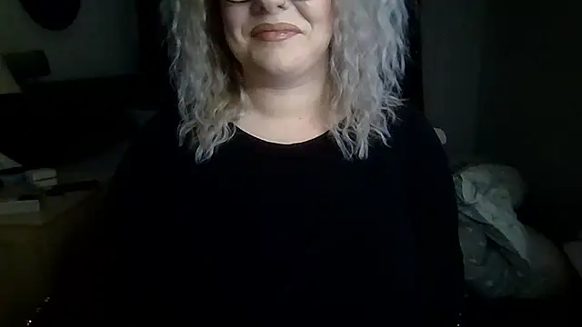 IvyWifey's cam snapshot