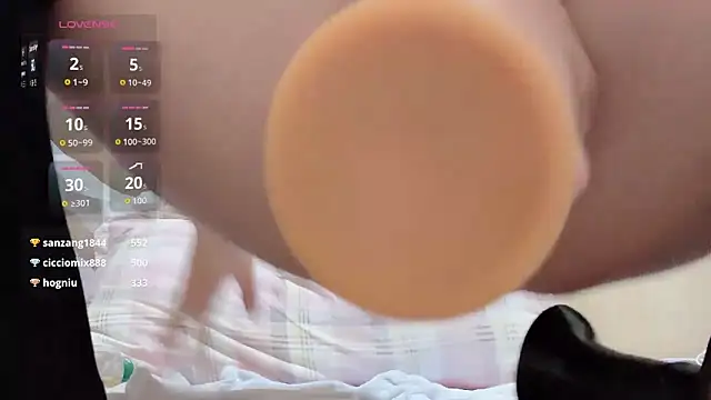 yueyue2003 live sex cam