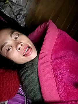 CoMay003's cam snapshot