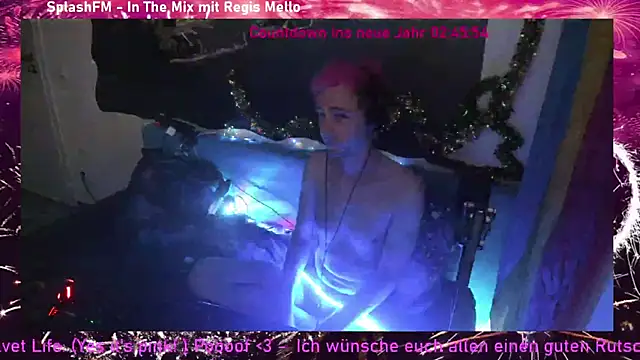 VelvetRise's cam snapshot