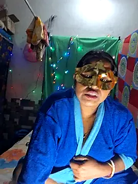 Real_Desi_Couple's cam snapshot