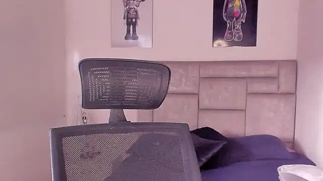 paul_rogerr live sex cam