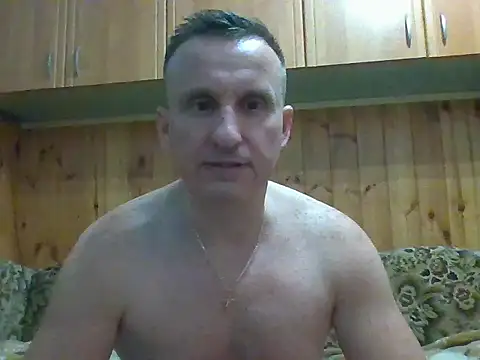 Maksymilian1 live sex cam