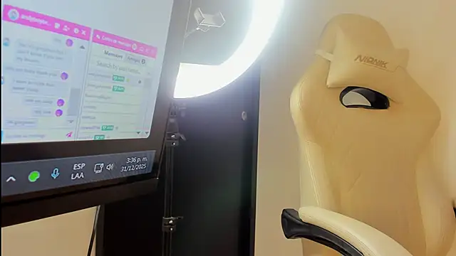 Ladymadinght's cam snapshot