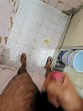 Gymlion90 live sex cam