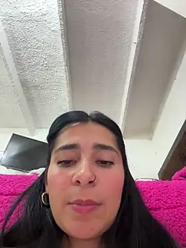 Meganmilk1 live sex cam