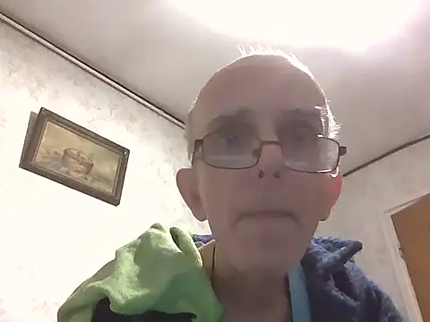 mariusica1@xh live sex cam