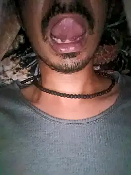 dreamtoungelick69 live sex cam