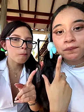 l0lita_sweet live sex cam