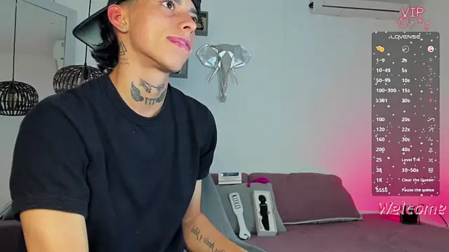 AmberAdams_ live sex cam