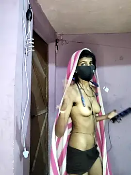 Thaper_Meera2's cam snapshot