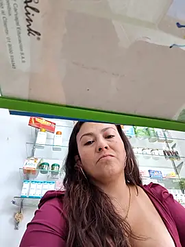 roxanasexy2025's cam snapshot