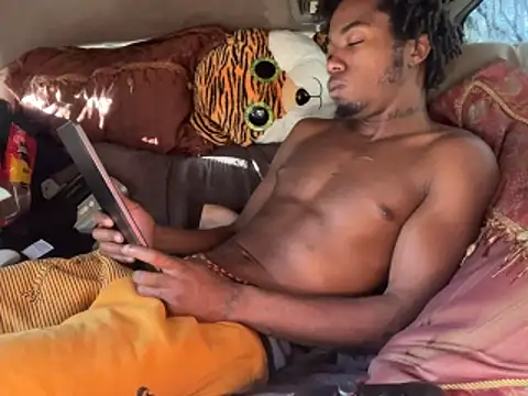 SlimeCrownzOut5 live sex cam