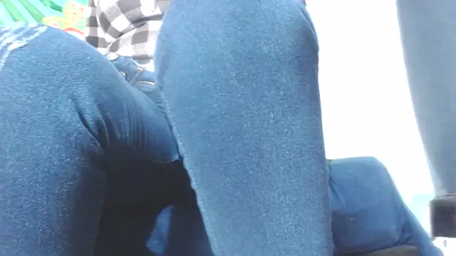 Helennahot's cam snapshot