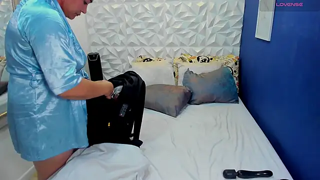 _kira_foxx's cam snapshot