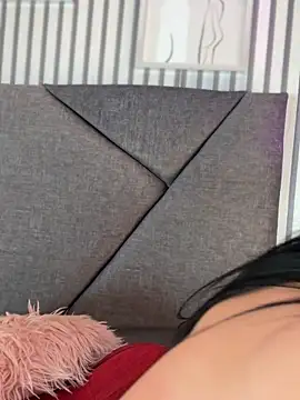 nicolette_sweet_'s cam snapshot