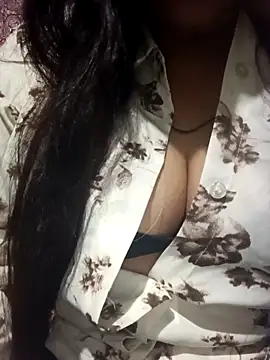 01Roshani's cam snapshot