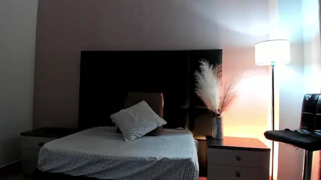 XenaRevelo's cam snapshot