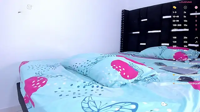 DAYANNAVELEZ live sex cam